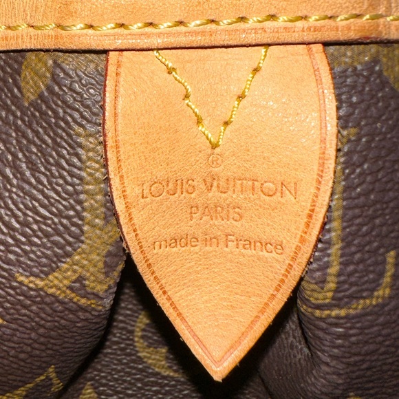 LOUIS VUITTON
Monogram Montorgueil bag - Picture 6 of 16